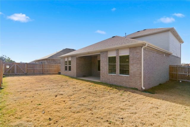 2221 S 9th Street, Rogers, AR 72758