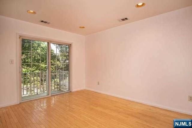 2402 Richard Court, Mahwah, NJ 07430