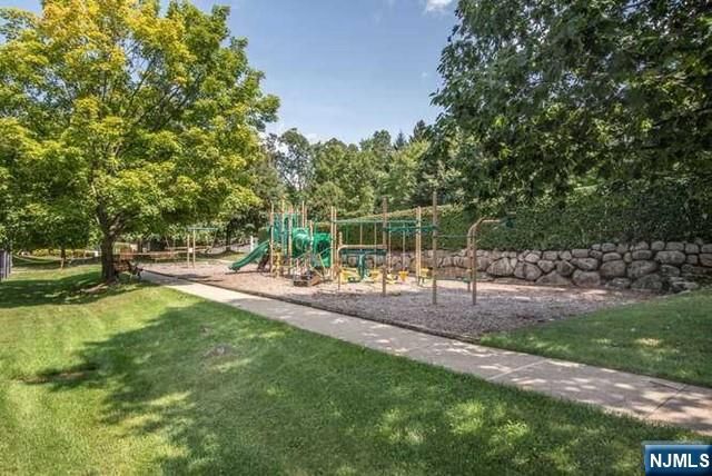 2402 Richard Court, Mahwah, NJ 07430