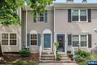 2402 Richard Court, Mahwah, NJ 07430