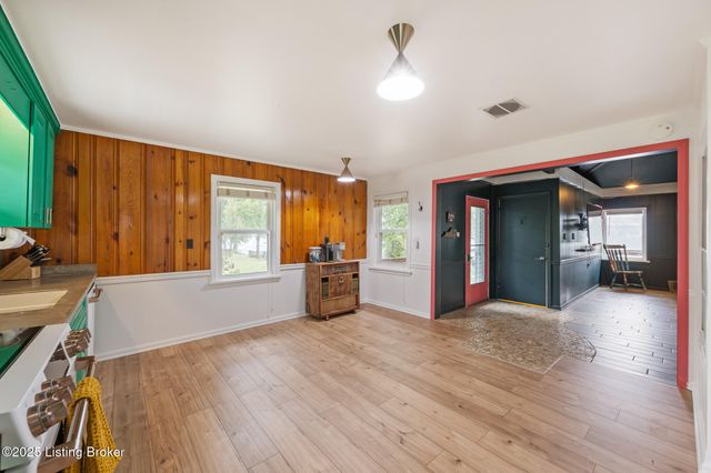 6410 Transylvania Beach Rd, Prospect, KY 40059