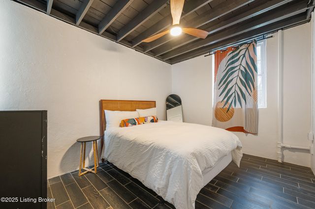 6410 Transylvania Beach Rd, Prospect, KY 40059