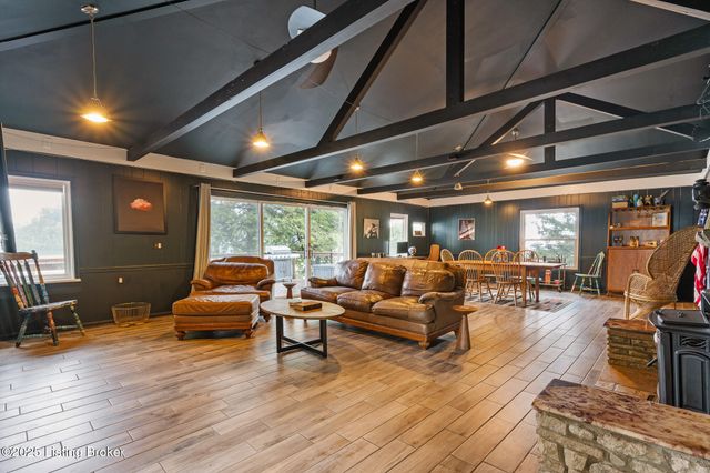 6410 Transylvania Beach Rd, Prospect, KY 40059