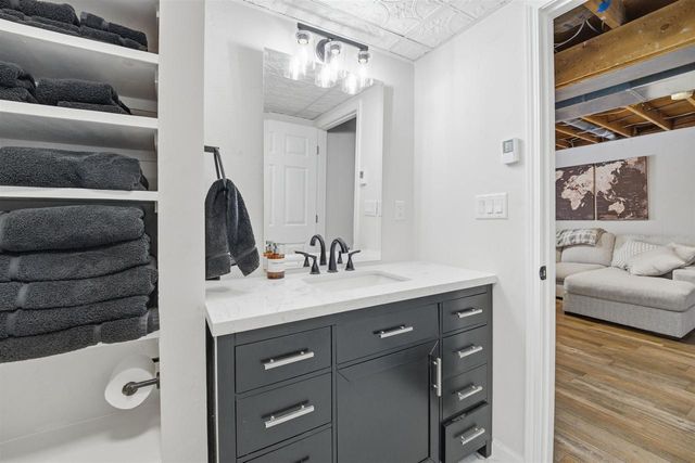 345 NYE STREET, Hortonville, WI 54944