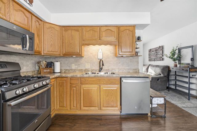 345 NYE STREET, Hortonville, WI 54944