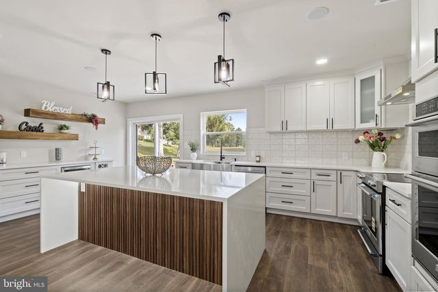 224 ORCHARD LN, Harleysville, PA 19438