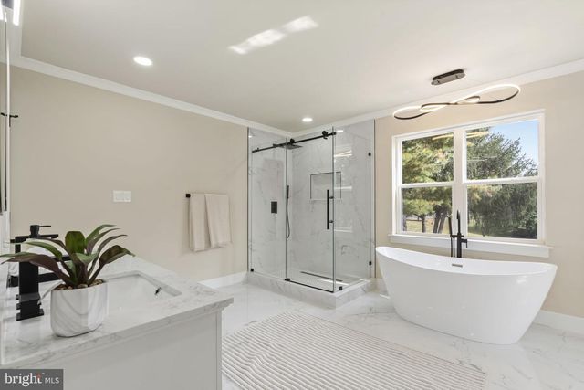 224 ORCHARD LN, Harleysville, PA 19438