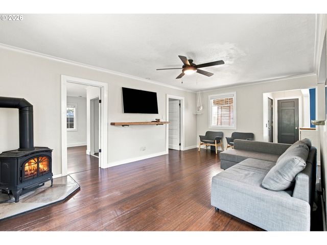 4525 Ne 77TH Ave, Portland, OR 97218