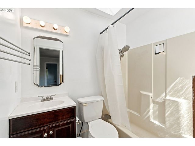 4525 Ne 77TH Ave, Portland, OR 97218