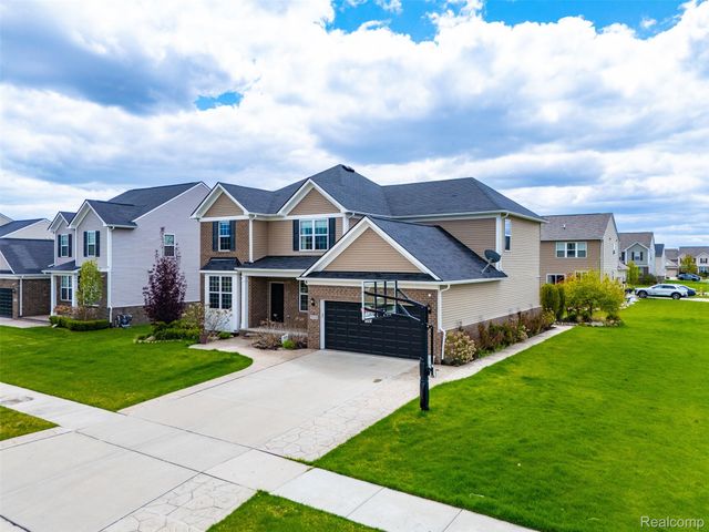 16308 Adelaide Drive, Macomb Township, MI 48044
