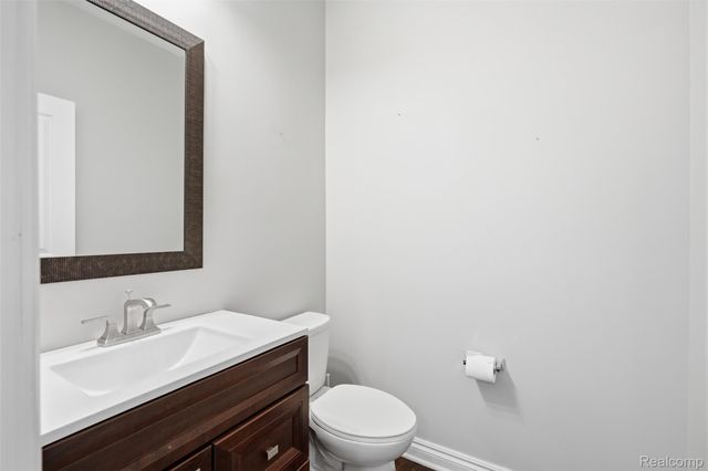 16308 Adelaide Drive, Macomb Township, MI 48044