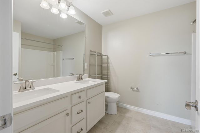 16308 Adelaide Drive, Macomb Township, MI 48044