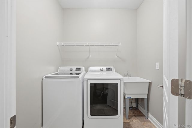 16308 Adelaide Drive, Macomb Township, MI 48044