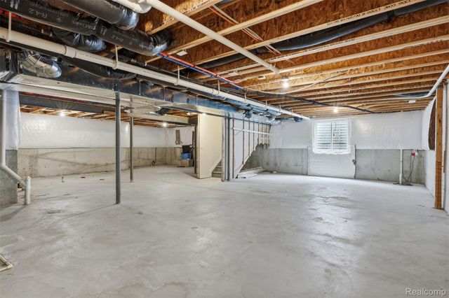 16308 Adelaide Drive, Macomb Township, MI 48044