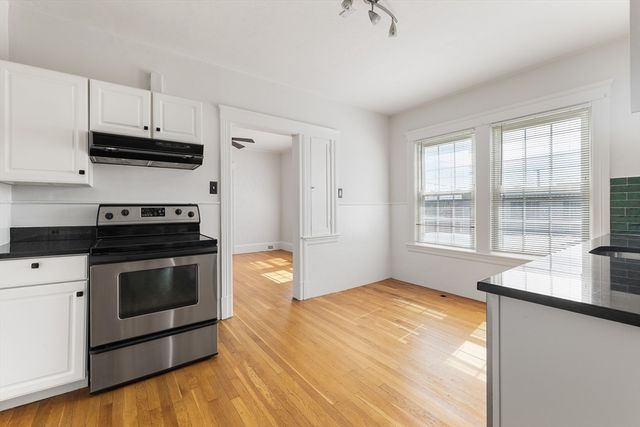 18 Ropes St 1L, Salem, MA 01970