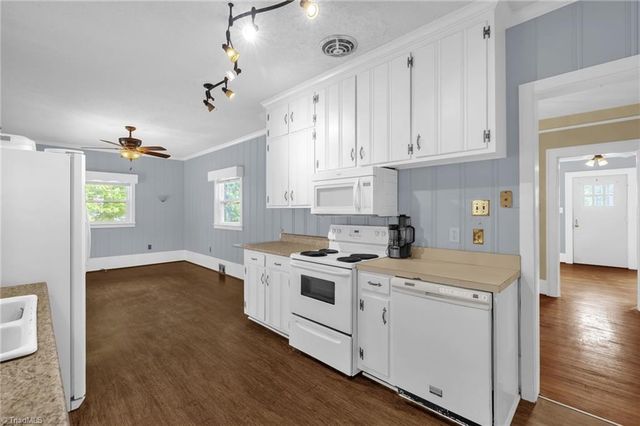 1505 Courtland Avenue, Reidsville, NC 27320