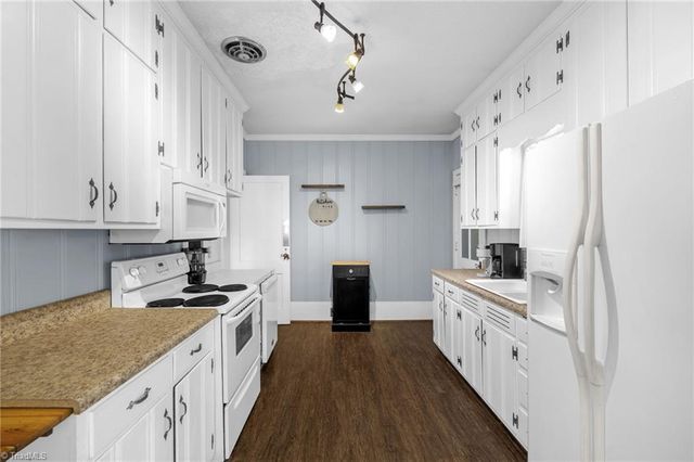 1505 Courtland Avenue, Reidsville, NC 27320