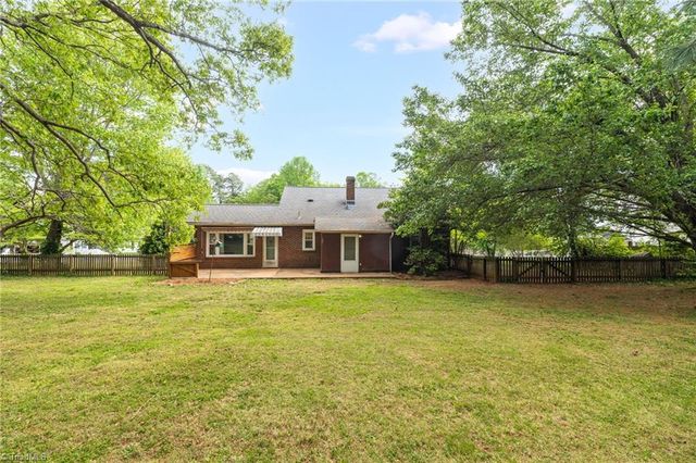 1505 Courtland Avenue, Reidsville, NC 27320