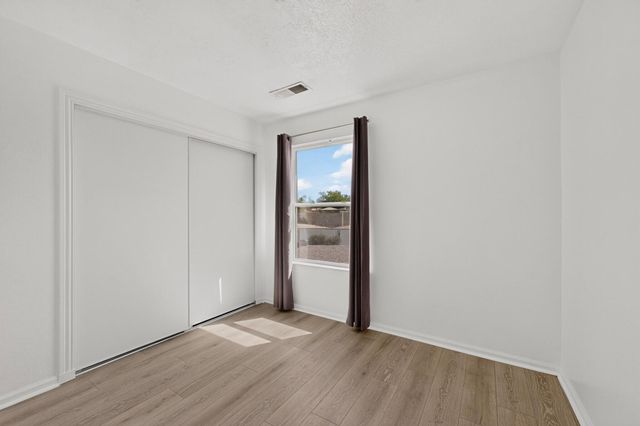 811 Orbit Court SE, Rio Rancho, NM 87124