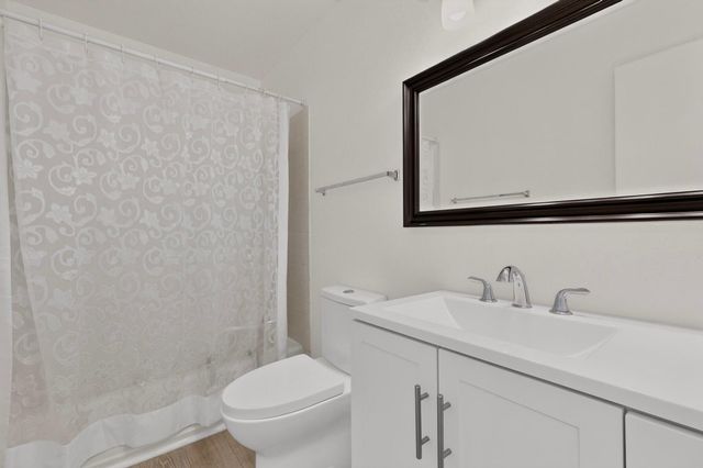 811 Orbit Court SE, Rio Rancho, NM 87124