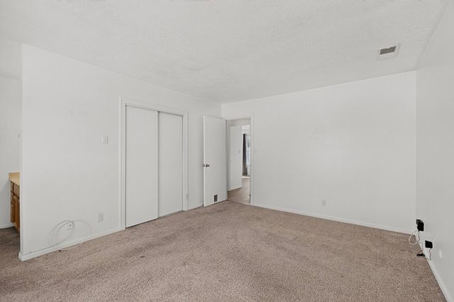 811 Orbit Court SE, Rio Rancho, NM 87124