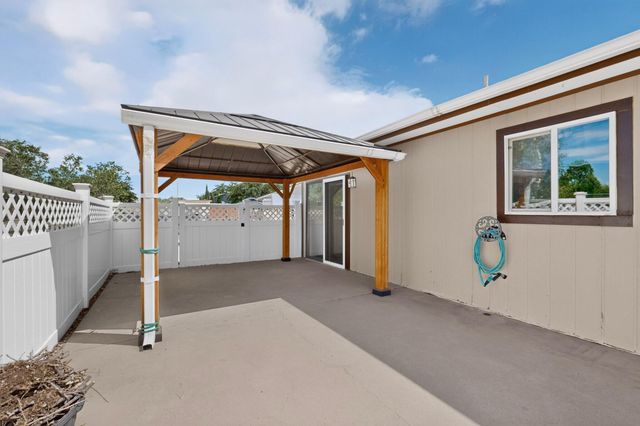 811 Orbit Court SE, Rio Rancho, NM 87124
