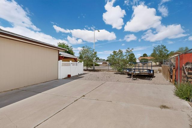 811 Orbit Court SE, Rio Rancho, NM 87124