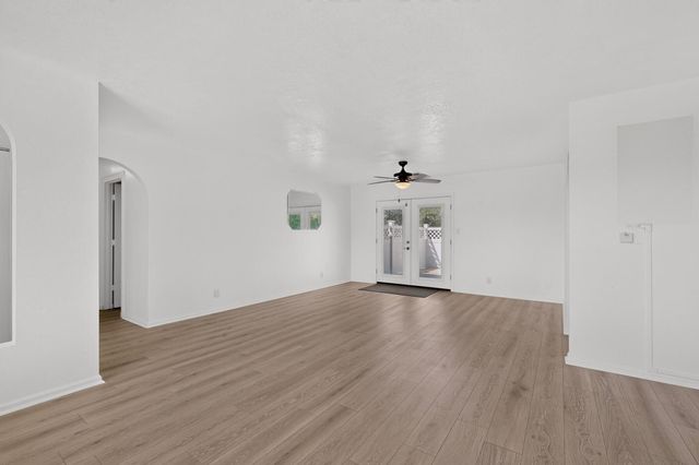 811 Orbit Court SE, Rio Rancho, NM 87124