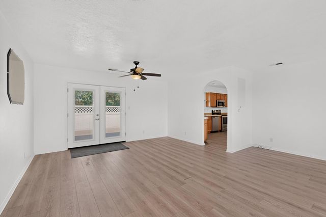 811 Orbit Court SE, Rio Rancho, NM 87124