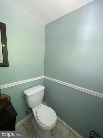 45 ARDMORE AVE, Lansdowne, PA 19050