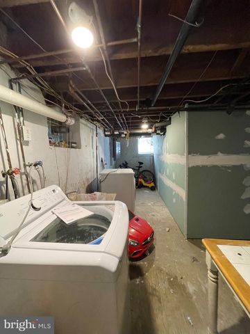 45 ARDMORE AVE, Lansdowne, PA 19050