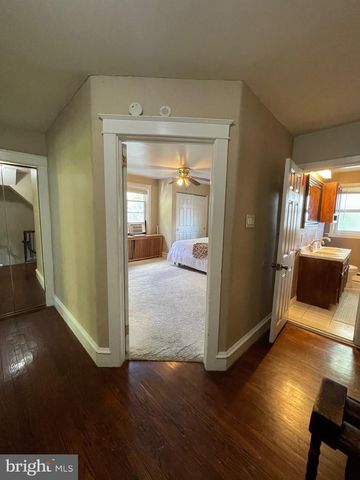 45 ARDMORE AVE, Lansdowne, PA 19050