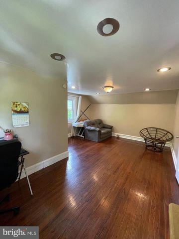 45 ARDMORE AVE, Lansdowne, PA 19050