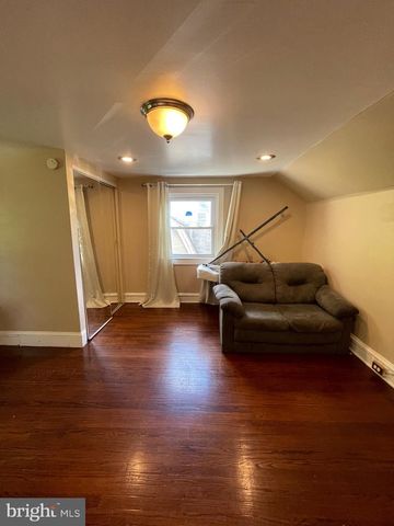 45 ARDMORE AVE, Lansdowne, PA 19050