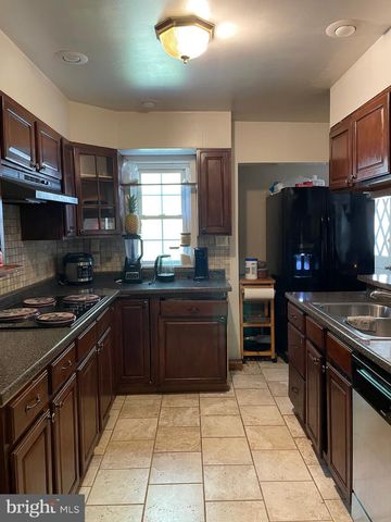 45 ARDMORE AVE, Lansdowne, PA 19050