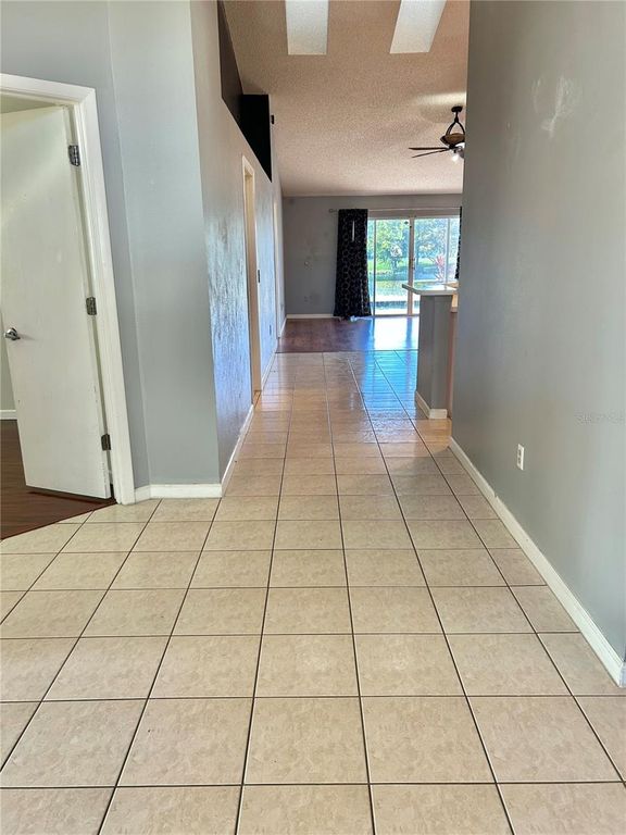 Image 12 of property listing at 12801 BEN ROGERS COURT, Orlando, FL 32828