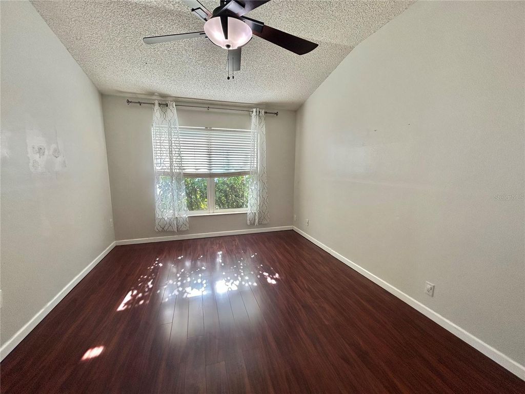 Image 20 of property listing at 12801 BEN ROGERS COURT, Orlando, FL 32828