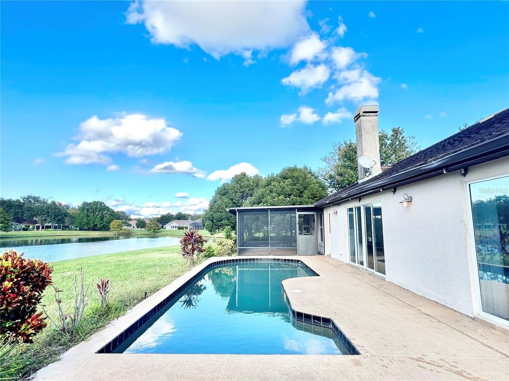 Image 3 of property listing at 12801 BEN ROGERS COURT, Orlando, FL 32828