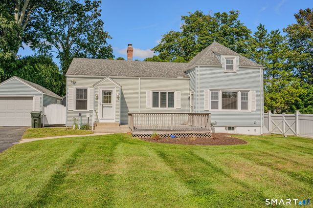 37 Gardner Avenue, New London, CT 06320