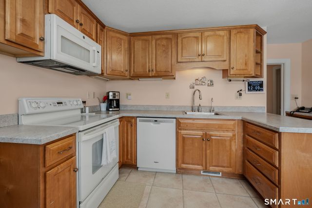 37 Gardner Avenue, New London, CT 06320