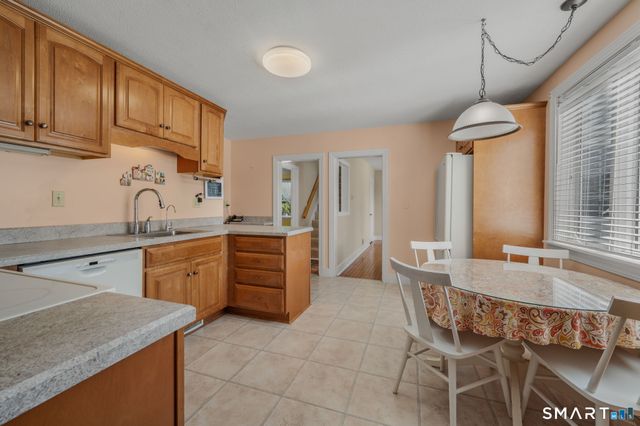 37 Gardner Avenue, New London, CT 06320