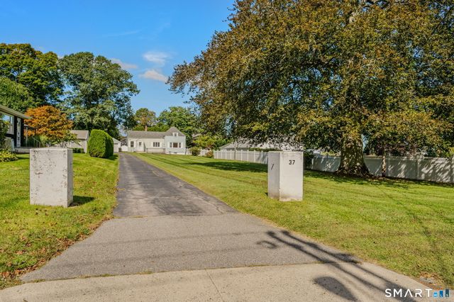37 Gardner Avenue, New London, CT 06320