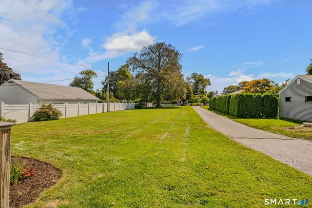 37 Gardner Avenue, New London, CT 06320