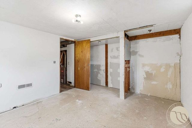 1737 Clark Avenue, Billings, MT 59102