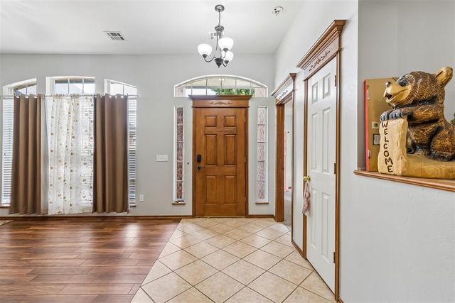 8212 NW 83rd Street, Oklahoma City, OK 73132