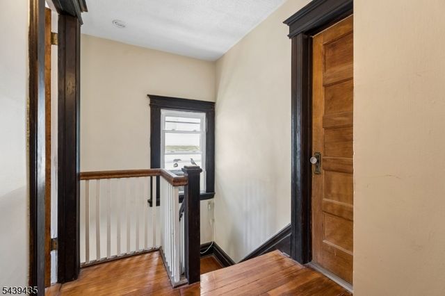 17 Wellington Ave, West Orange Twp., NJ 07052