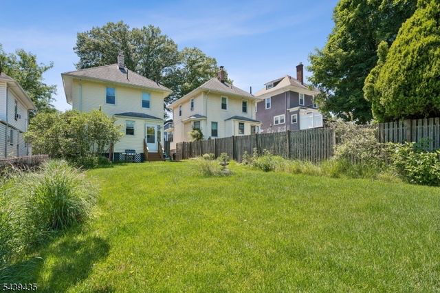 17 Wellington Ave, West Orange Twp., NJ 07052