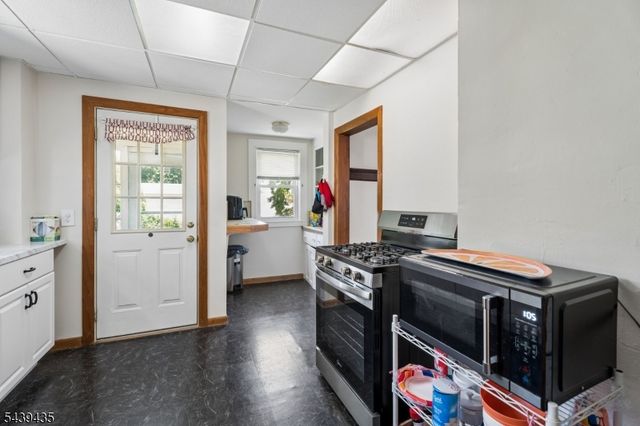 17 Wellington Ave, West Orange Twp., NJ 07052
