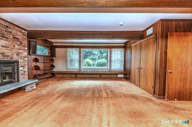 814 Grassy Hill Road, Orange, CT 06477