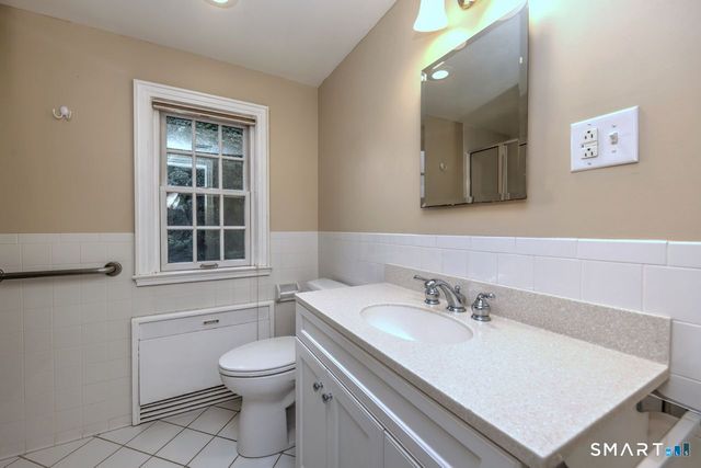 814 Grassy Hill Road, Orange, CT 06477
